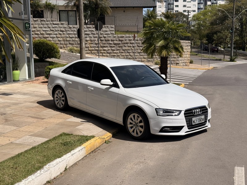 A4 2.0 TFSI ATTRACTION 180CV GASOLINA 4P MULTITRONIC - 2013 - FARROUPILHA