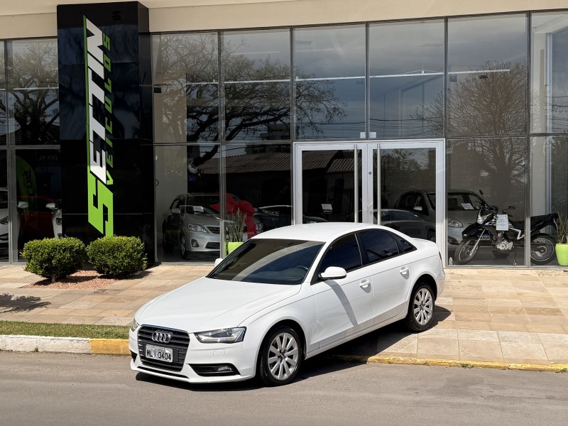 A4 2.0 TFSI ATTRACTION 180CV GASOLINA 4P MULTITRONIC