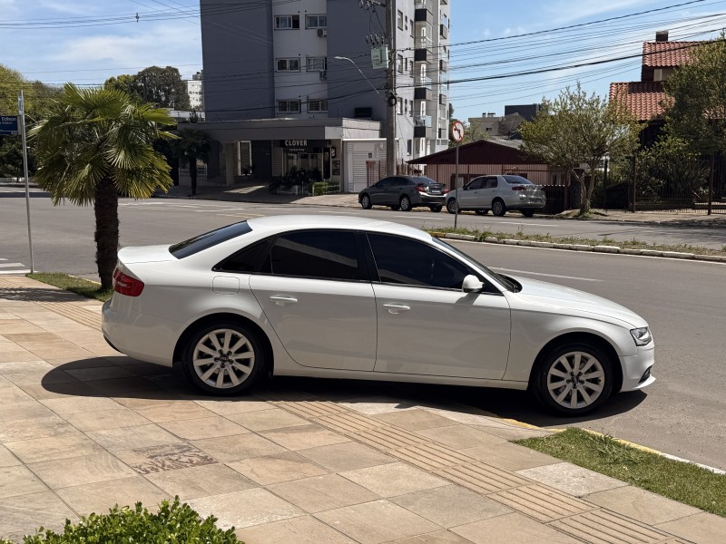 A4 2.0 TFSI ATTRACTION 180CV GASOLINA 4P MULTITRONIC - 2013 - FARROUPILHA