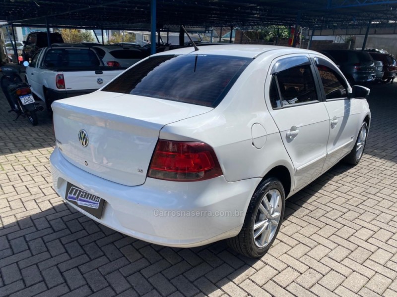 VOYAGE 1.6 MI 8V FLEX 4P MANUAL - 2012 - CANELA
