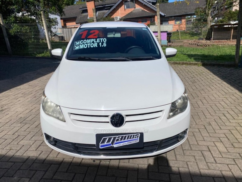 VOYAGE 1.6 MI 8V FLEX 4P MANUAL - 2012 - CANELA