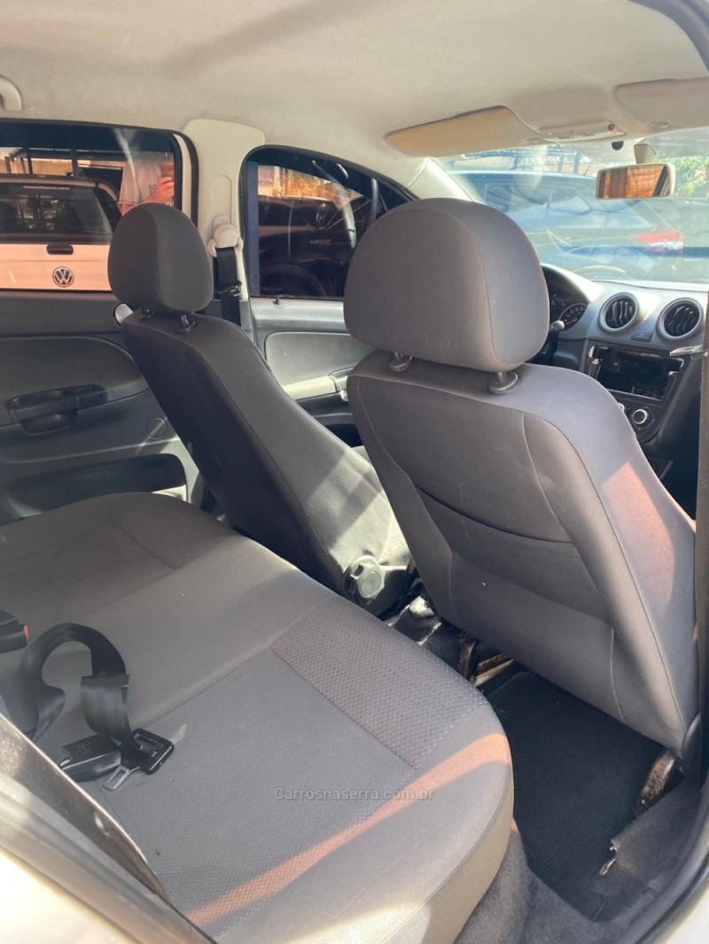 VOYAGE 1.6 MI 8V FLEX 4P MANUAL - 2012 - CANELA
