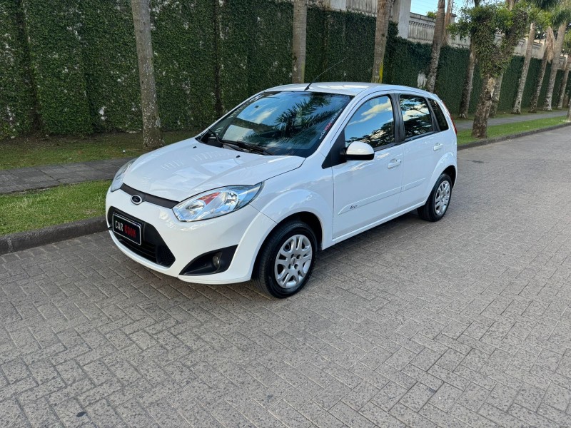 fiesta 1.6 rocam 8v flex 4p manual 2014 caxias do sul