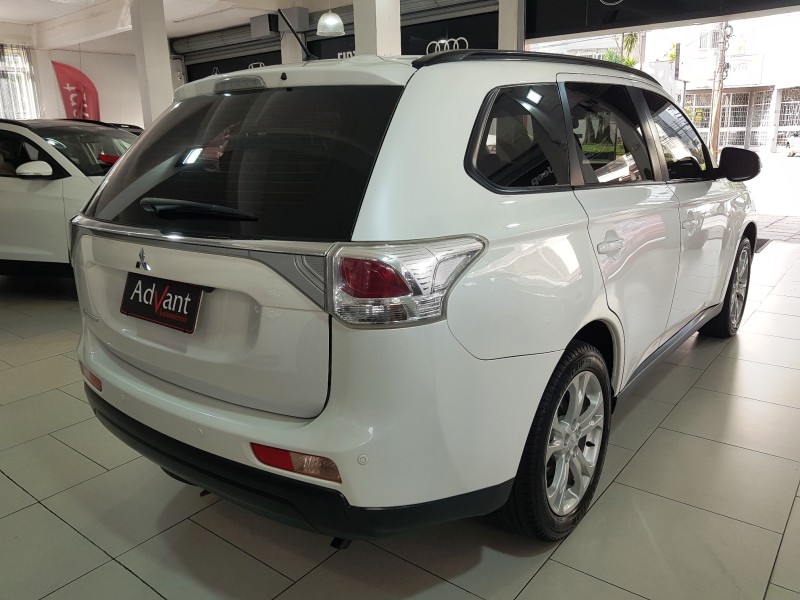 OUTLANDER 2.0 16V GASOLINA 4P AUTOMÁTICO - 2015 - CAXIAS DO SUL