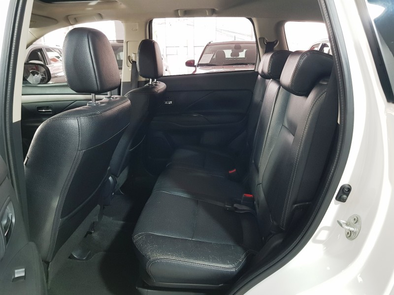 OUTLANDER 2.0 16V GASOLINA 4P AUTOMÁTICO - 2015 - CAXIAS DO SUL