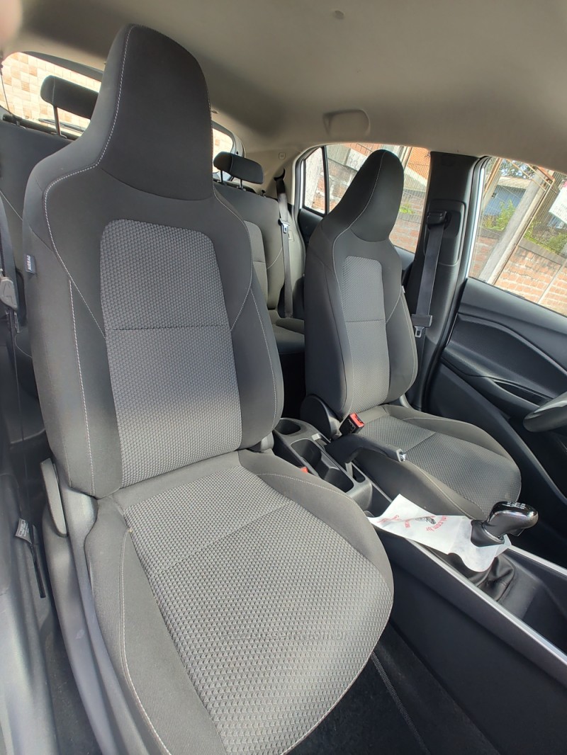ONIX 1.0 LT 12V FLEX 4P MANUAL - 2024 - CANELA
