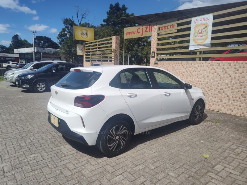 ONIX 1.0 LT 12V FLEX 4P MANUAL - 2024 - CANELA