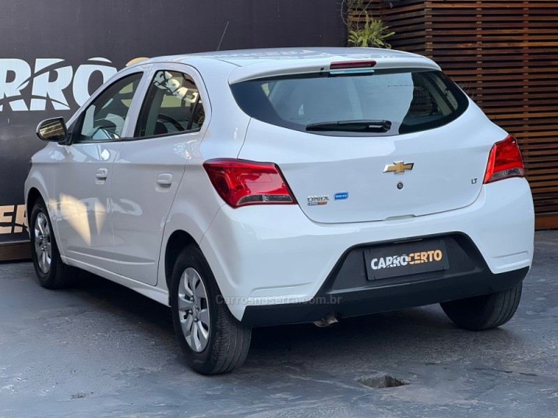 ONIX 1.0 MPFI LT 8V FLEX 4P MANUAL - 2018 - NOVO HAMBURGO