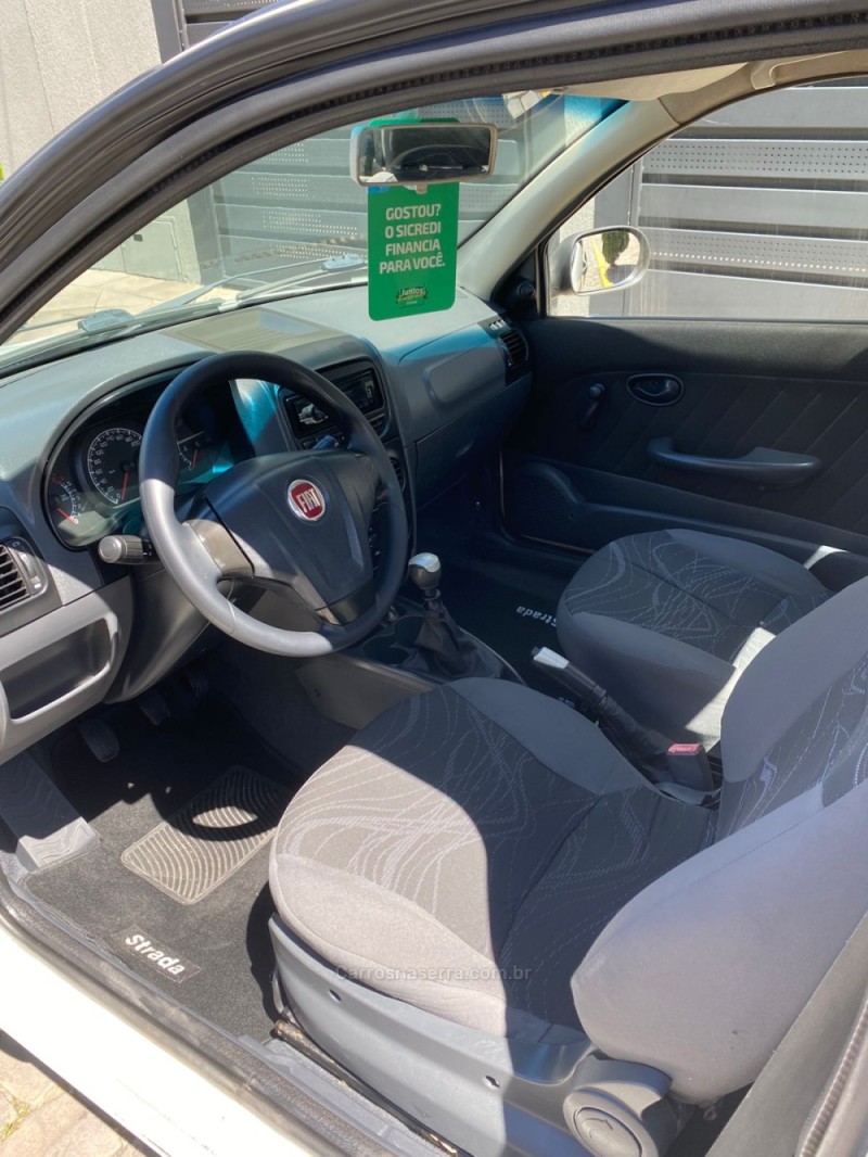 STRADA 1.4 MPI TREKKING CS 8V FLEX 2P MANUAL - 2013 - CAXIAS DO SUL