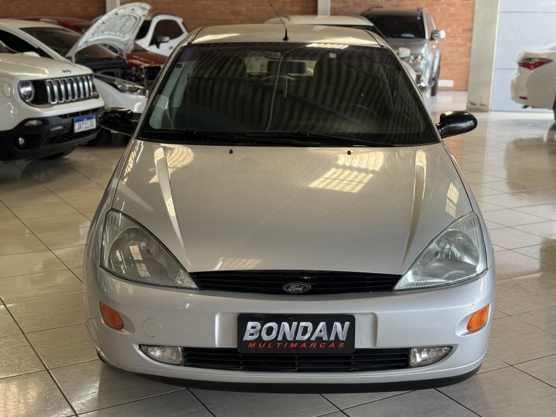 FOCUS 1.8 16V GASOLINA 4P MANUAL - 2003 - FARROUPILHA