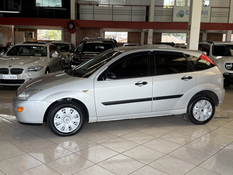 FOCUS 1.8 16V GASOLINA 4P MANUAL - 2003 - FARROUPILHA