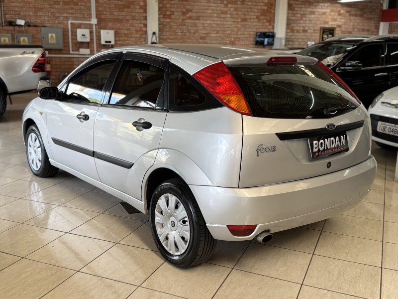 FOCUS 1.8 16V GASOLINA 4P MANUAL - 2003 - FARROUPILHA