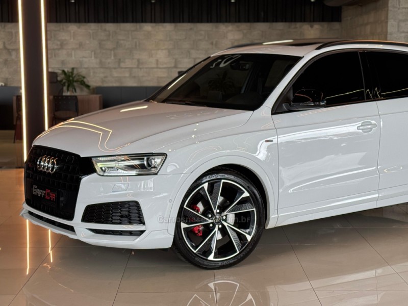 Q3 1.4 TFSI BLACK EDITION S TRONIC FLEX 4P AUTOMATICO - 2019 - DOIS IRMãOS