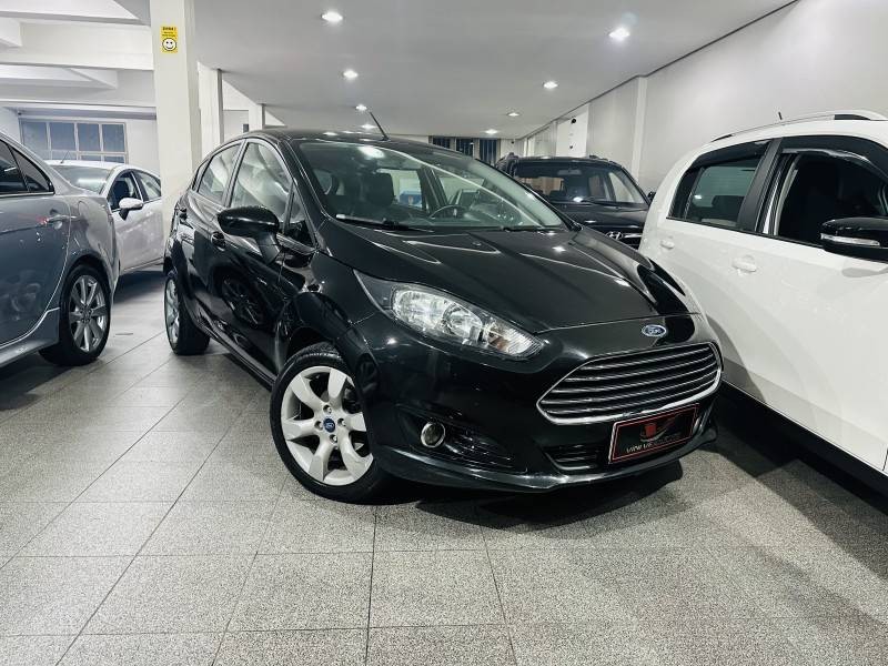 FIESTA 1.5 SE HATCH 16V FLEX 4P MANUAL - 2014 - CAXIAS DO SUL