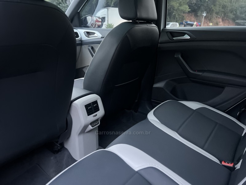 T-CROSS 1.4 HIGHLINE TSI 16V FLEX 4P AUTOMÁTICO - 2021 - CAMPO BOM