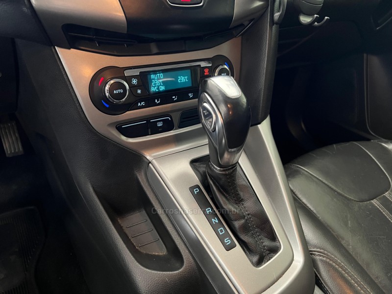 FOCUS 2.0 SE SEDAN 16V FLEX 4P AUTOMÁTICO - 2015 - CAXIAS DO SUL