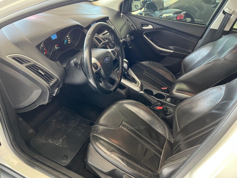 FOCUS 2.0 SE SEDAN 16V FLEX 4P AUTOMÁTICO - 2015 - CAXIAS DO SUL