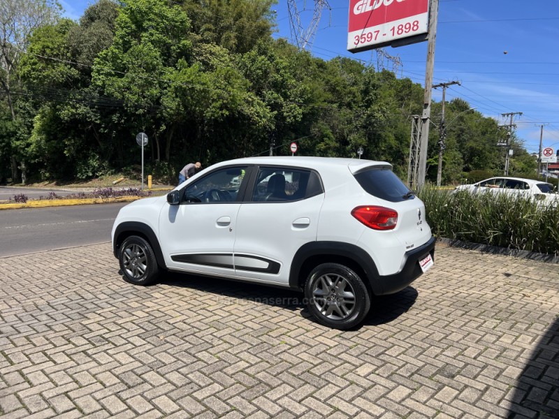 KWID 1.0 12V SCE FLEX INTENSE MANUAL - 2020 - CAMPO BOM