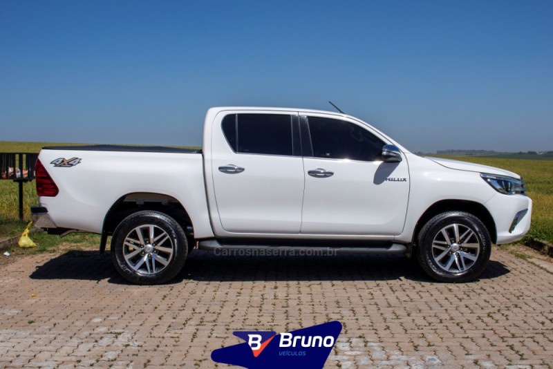 HILUX 2.8 SRX 4X4 CD 16V DIESEL 4P AUTOMÁTICO - 2017 - PALMEIRA DAS MISSõES