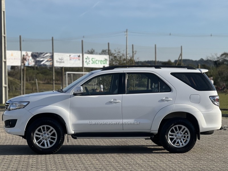 hilux sw4 2.7 sr 4x2 16v flex 4p automatico 2013 antonio prado