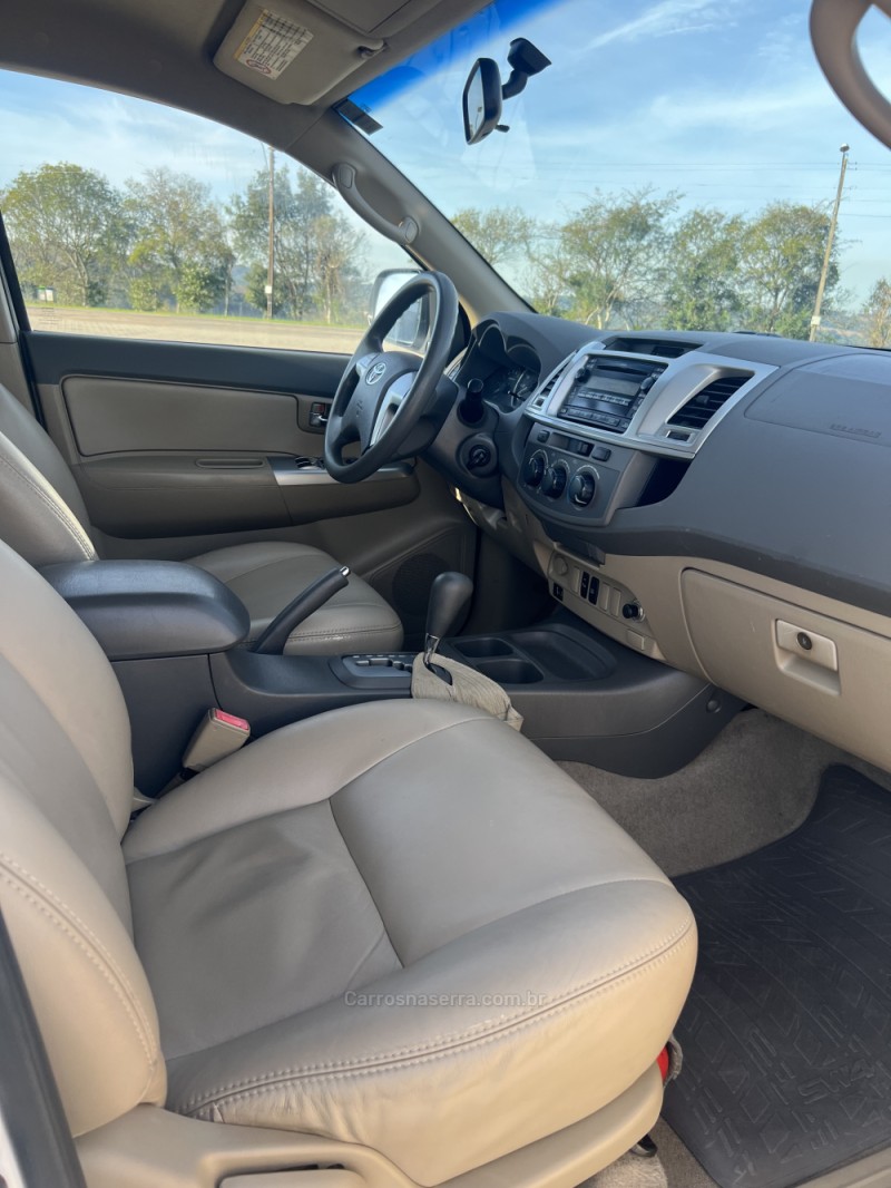 HILUX SW4 2.7 SR 4X2 16V FLEX 4P AUTOMÁTICO - 2013 - ANTôNIO PRADO