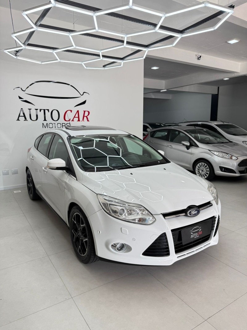 FOCUS 2.0 TITANIUM PLUS 16V FLEX 4P AUTOMÁTICO - 2014 - CAXIAS DO SUL