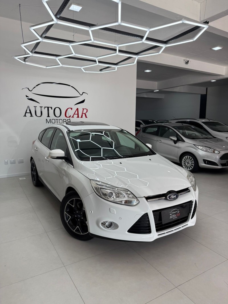 FOCUS 2.0 TITANIUM PLUS 16V FLEX 4P AUTOMÁTICO