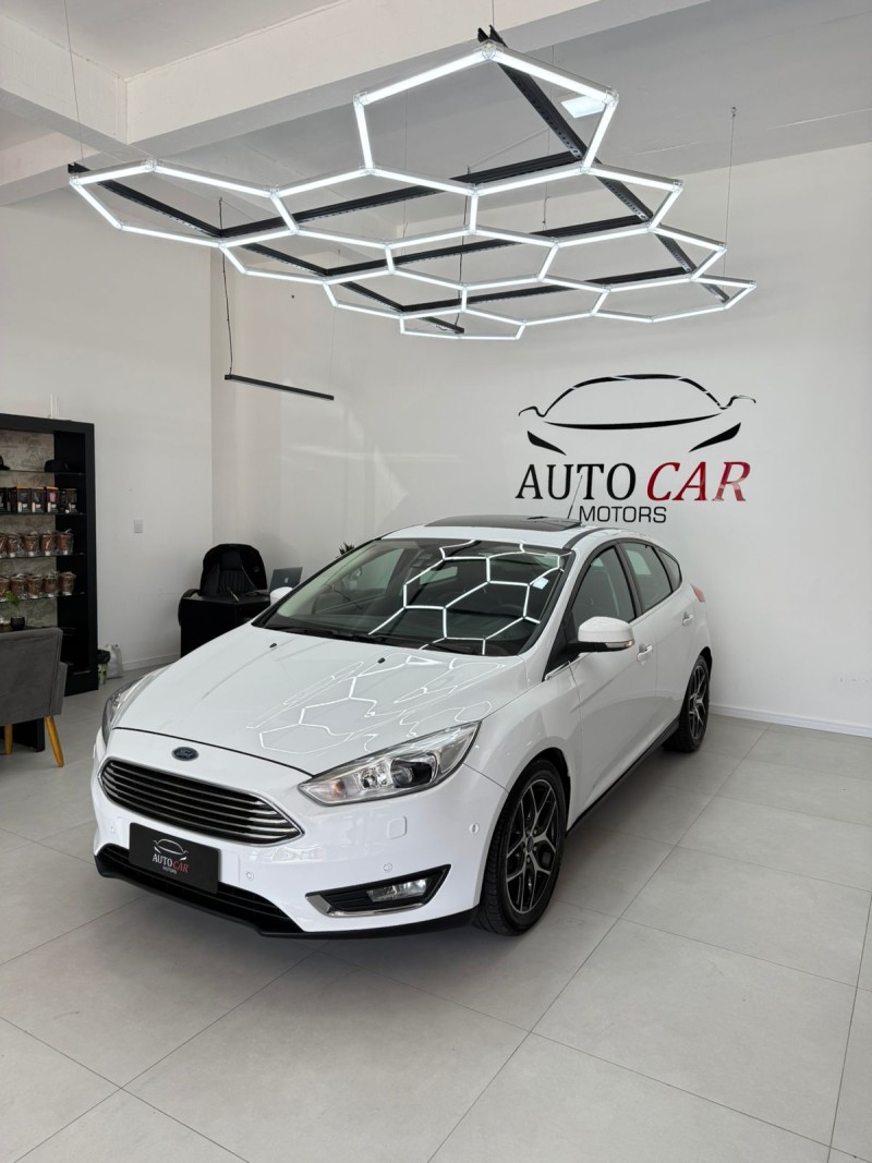 FOCUS 2.0 TITANIUM PLUS HATCH 16V FLEX 4P AUTO - 2016 - CAXIAS DO SUL