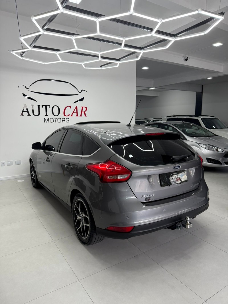 FOCUS 2.0 TITANIUM PLUS 16V FLEX 4P AUTOMÁTICO - 2018 - CAXIAS DO SUL