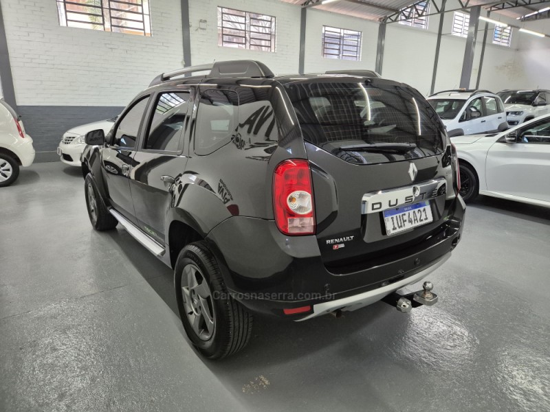 DUSTER RENAULT DUSTER 1.6 TECH ROAD DYNAMIQUE 4X2 16V FLEX 4P MANUAL - 2013 - GARIBALDI