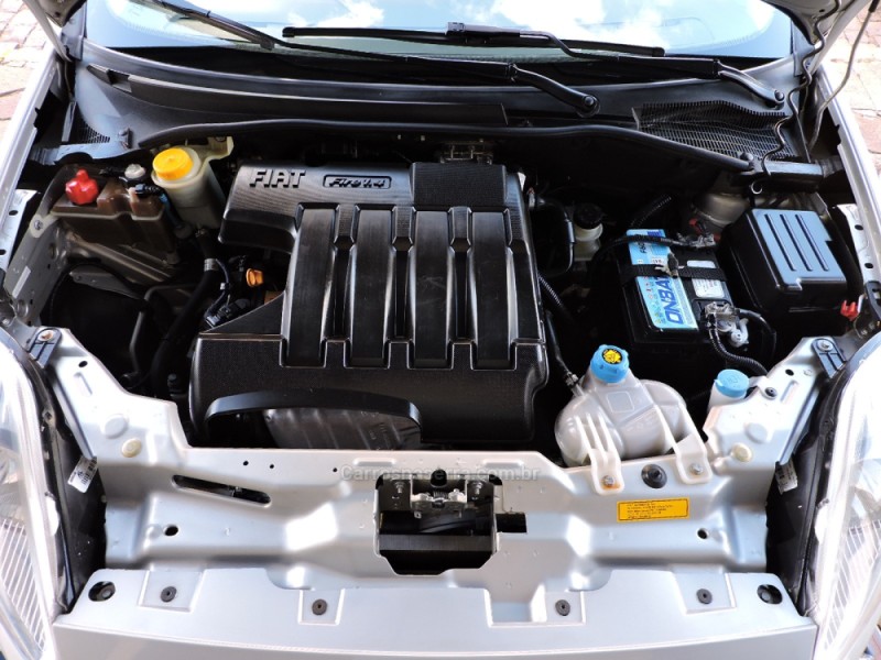 PUNTO 1.4 ATTRACTIVE 8V FLEX 4P MANUAL - 2011 - SãO MARCOS