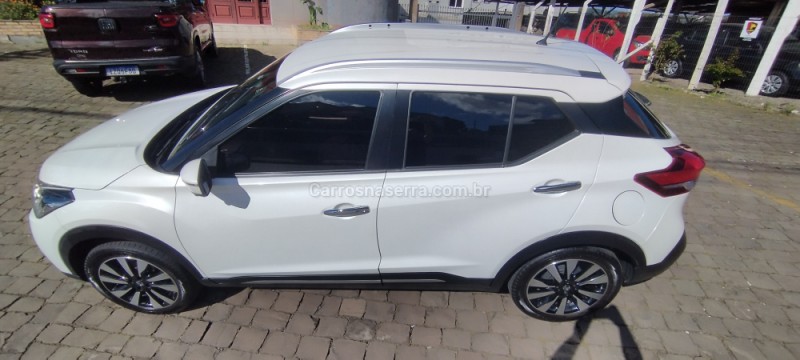 KICKS 1.6 16V FLEX SL PACK PLUS 4P XTRONIC - 2018 - FARROUPILHA