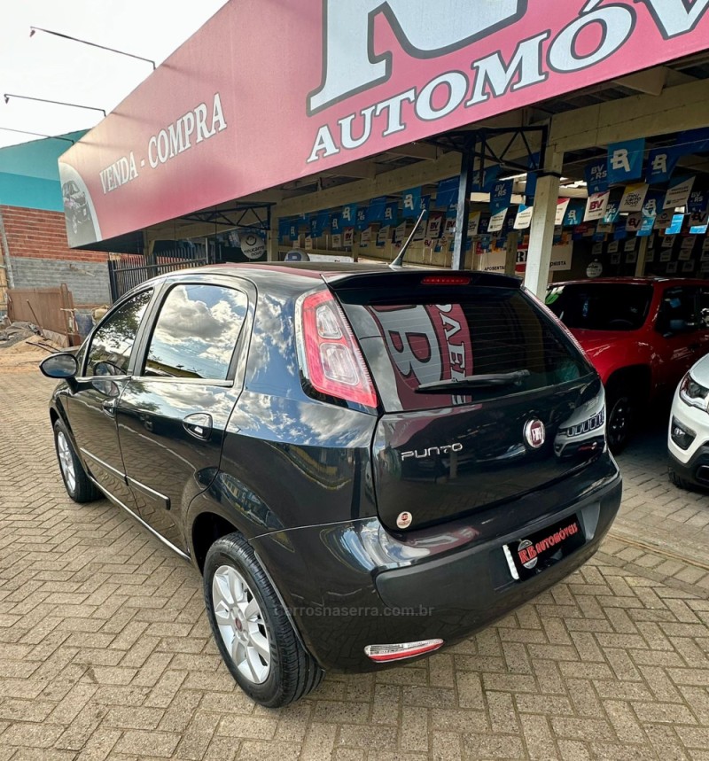 PUNTO 1.4 ATTRACTIVE 8V FLEX 4P MANUAL - 2014 - PAROBé