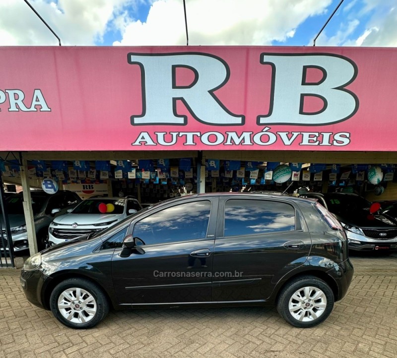 PUNTO 1.4 ATTRACTIVE 8V FLEX 4P MANUAL