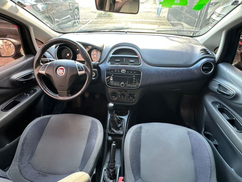 PUNTO 1.4 ATTRACTIVE 8V FLEX 4P MANUAL - 2014 - PAROBé