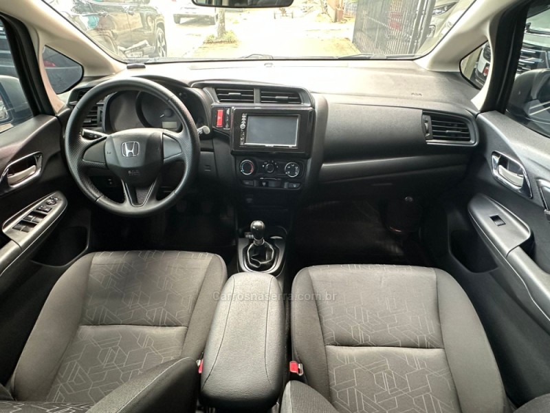 FIT 1.5 LX 16V FLEX 4P MANUAL - 2015 - PAROBé