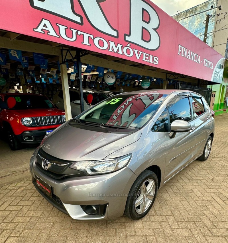 FIT 1.5 LX 16V FLEX 4P MANUAL - 2015 - PAROBé