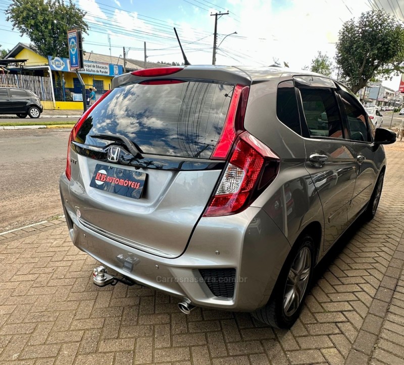 FIT 1.5 LX 16V FLEX 4P MANUAL - 2015 - PAROBé