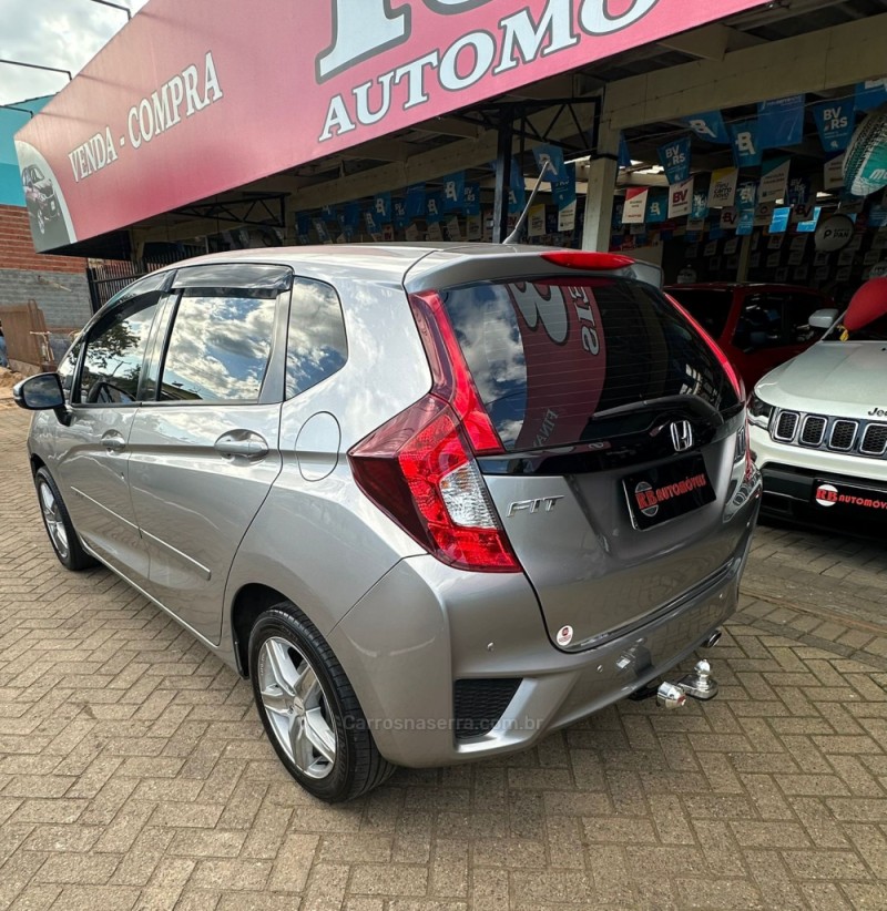 FIT 1.5 LX 16V FLEX 4P MANUAL - 2015 - PAROBé