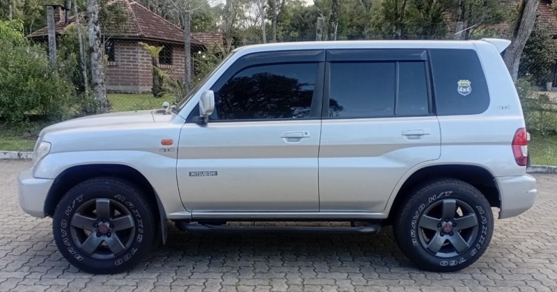 PAJERO TR4 2.0 4X4 16V 131CV GASOLINA 4P AUTOMÁTICO - 2003 - CANELA