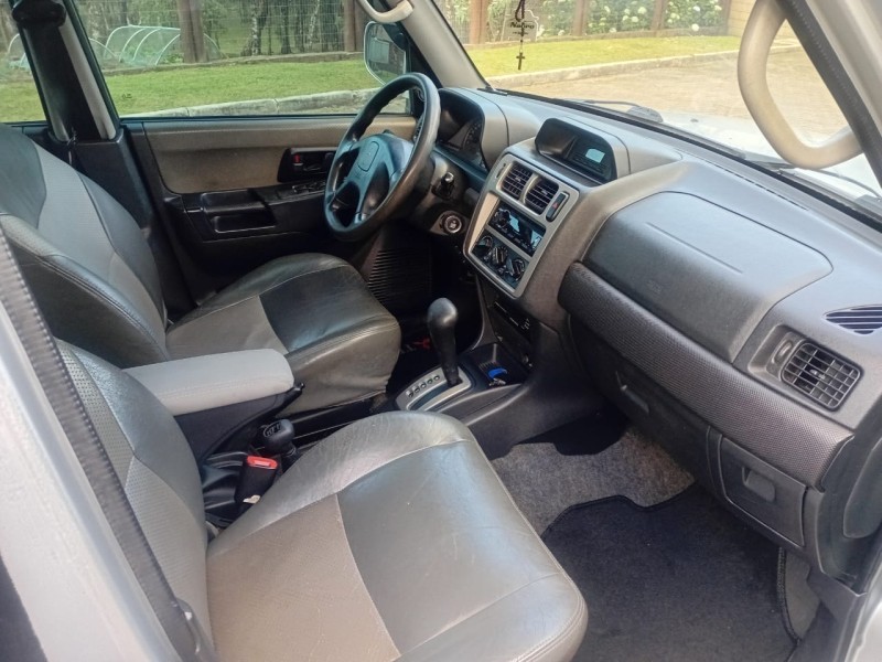 PAJERO TR4 2.0 4X4 16V 131CV GASOLINA 4P AUTOMÁTICO - 2003 - CANELA