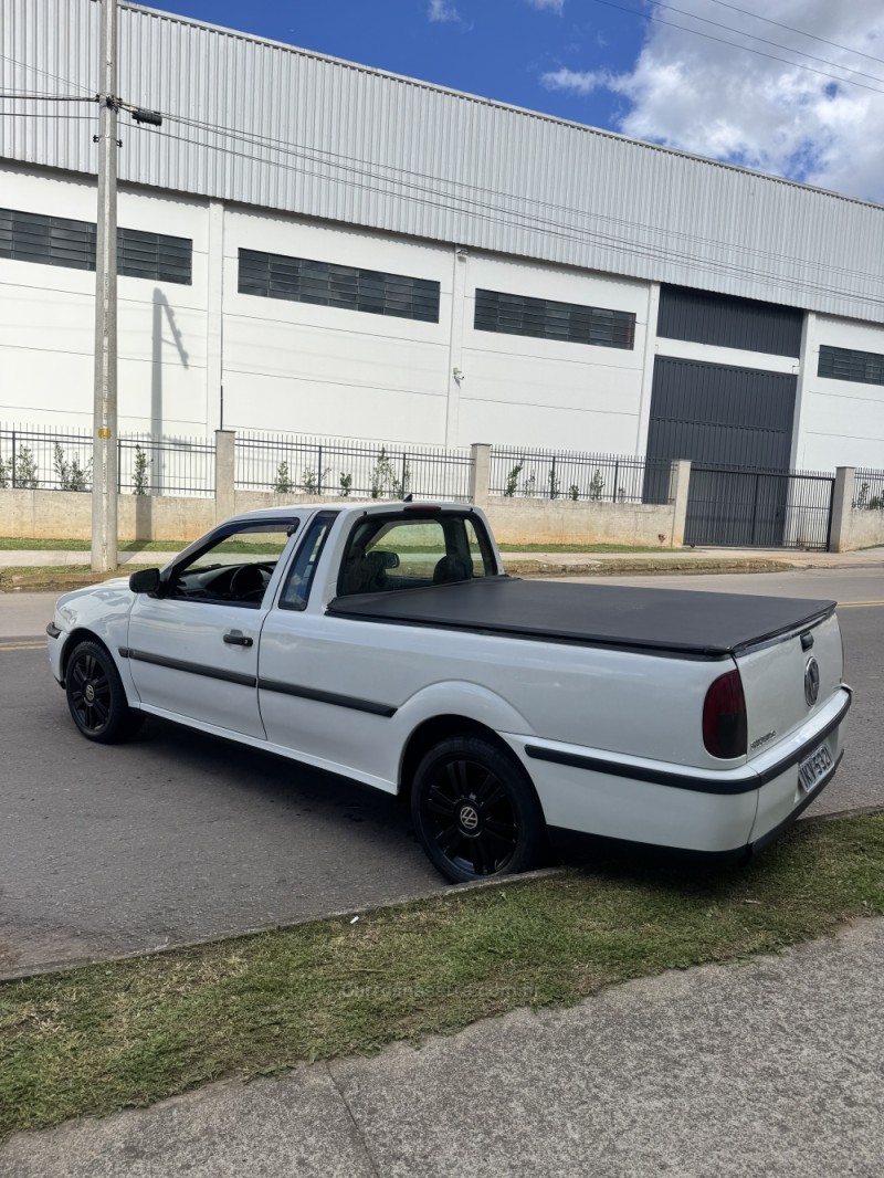 SAVEIRO 1.6 MI CS 8V GASOLINA 2P MANUAL G.III - 2002 - CAXIAS DO SUL