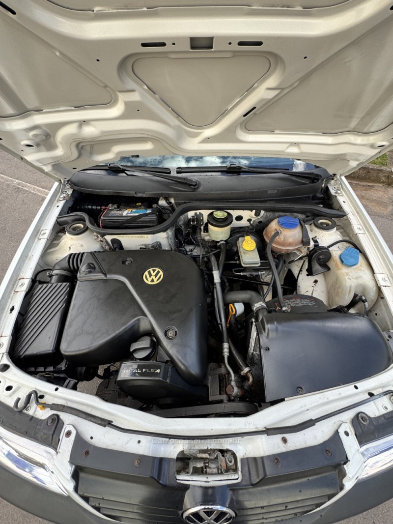 SAVEIRO 1.6 MI CS 8V GASOLINA 2P MANUAL G.III - 2002 - CAXIAS DO SUL