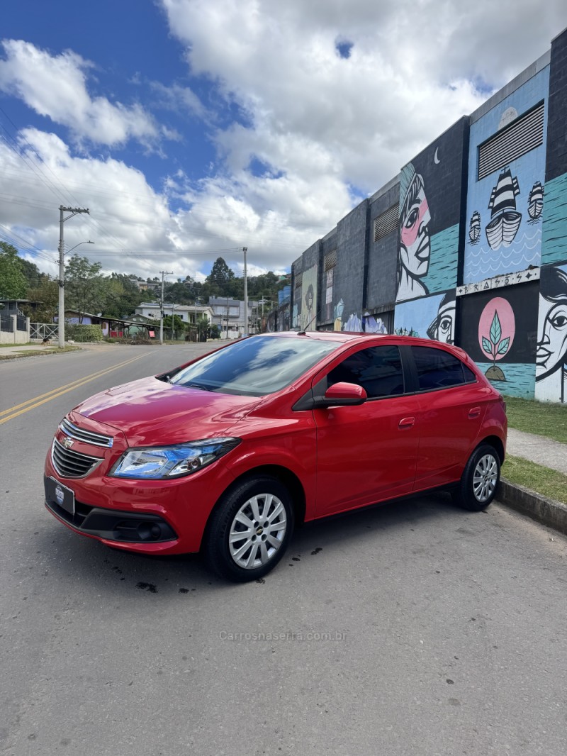 ONIX 1.4 MPFI LT 8V FLEX 4P MANUAL - 2014 - CAXIAS DO SUL