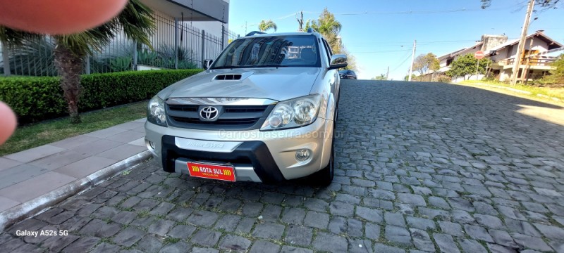 HILUX SW4 3.0 4X4 8V TURBO DIESEL 4P MANUAL - 2008 - FARROUPILHA