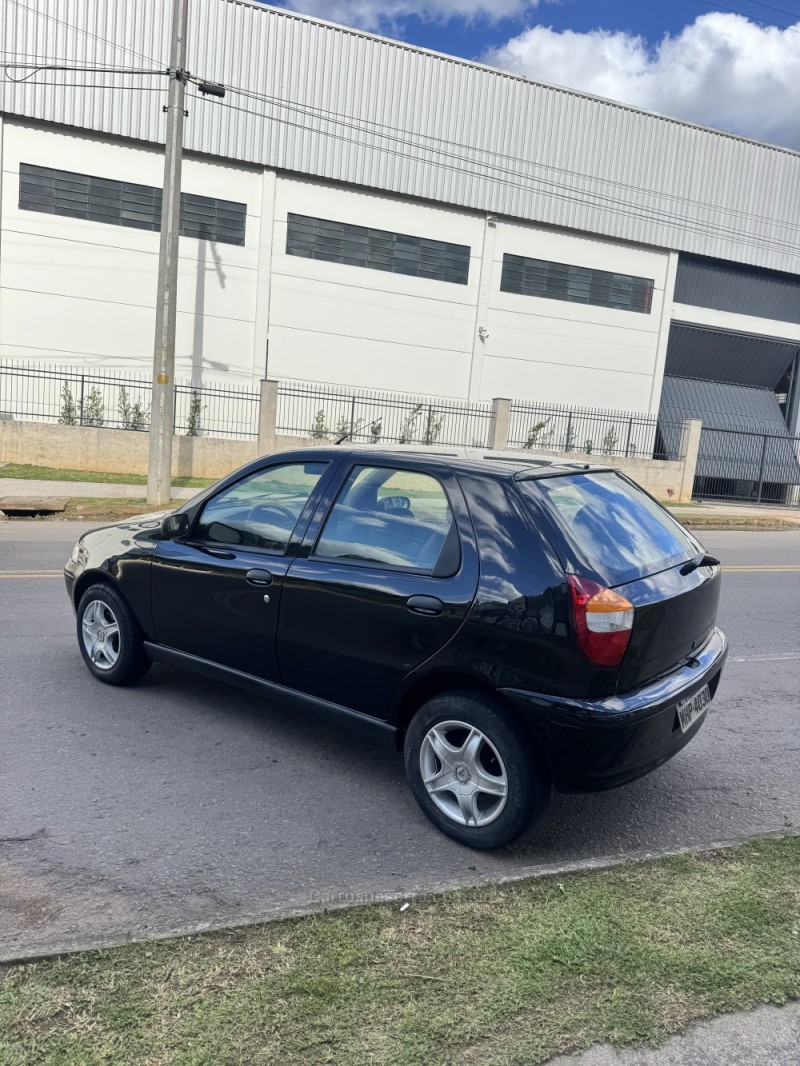PALIO 1.0 MPI ELX 30 ANOS 8V FLEX 4P MANUAL - 2006 - CAXIAS DO SUL
