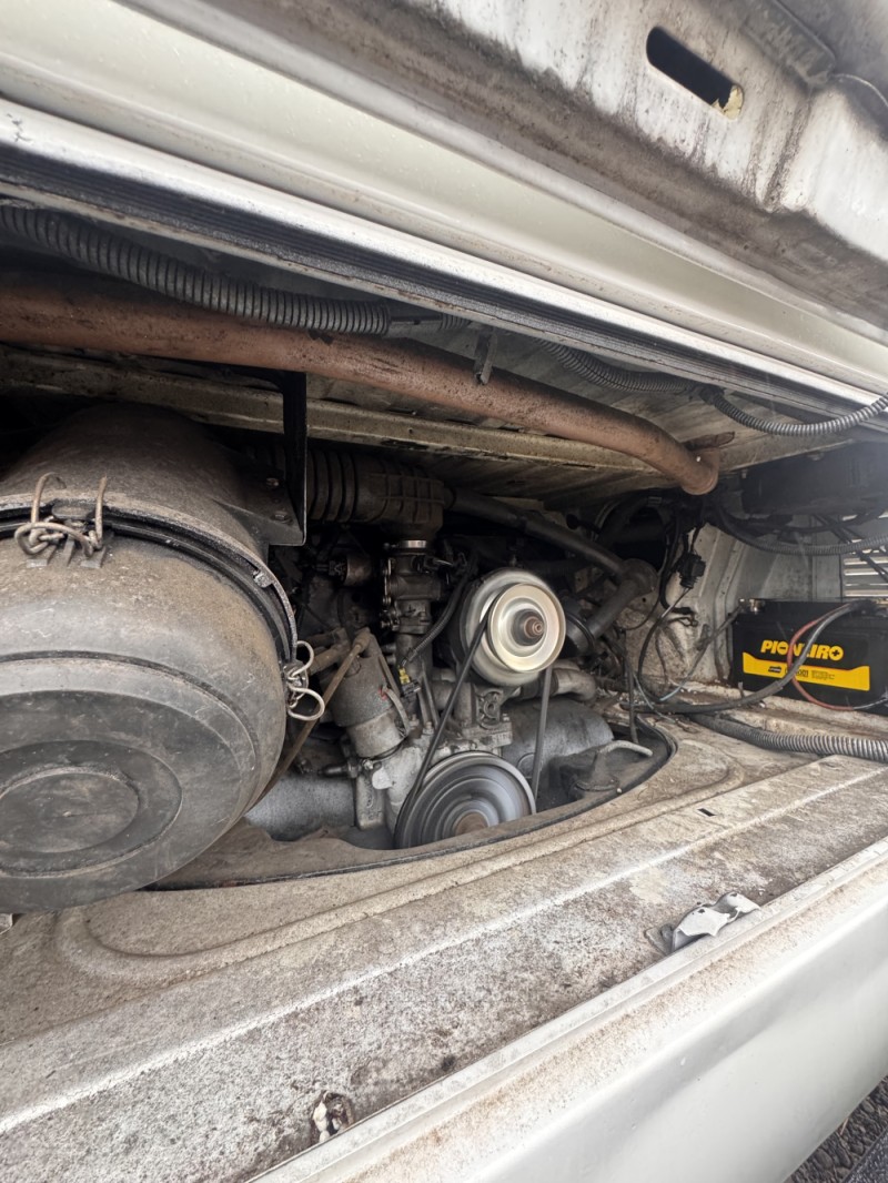 KOMBI 1.6 MI FURGÃO 8V GASOLINA 3P MANUAL - 2001 - CAXIAS DO SUL
