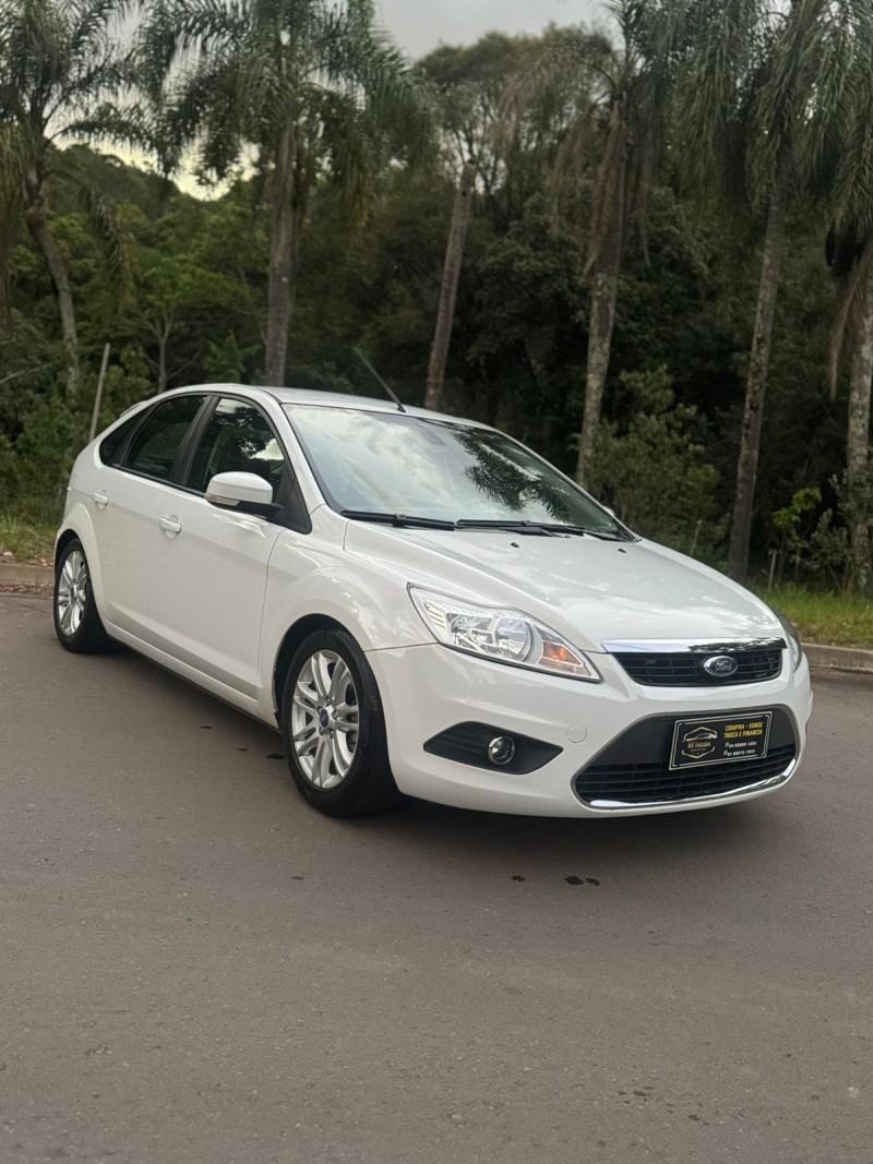 FOCUS 2.0 GLX 16V FLEX 4P AUTOMÁTICO