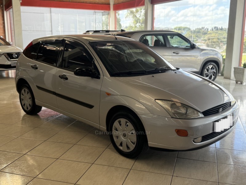 FOCUS 1.8 16V GASOLINA 4P MANUAL