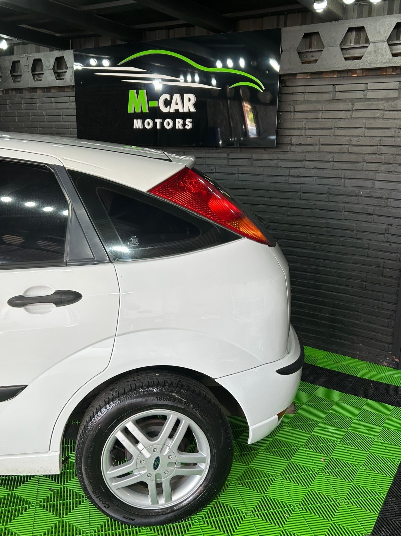 FOCUS 1.6 SE 8V FLEX 4P MANUAL - 2005 - FELIZ